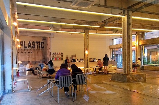 전포카페거리의 카페 내부 사진