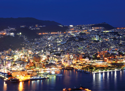 산비탈·아름다운 야경, 부산과 꼭 닮은 항구도시 기사 이미지
