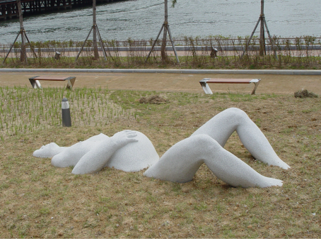 아그네스 아렐라노(필리핀) 달의 여신 설치사진