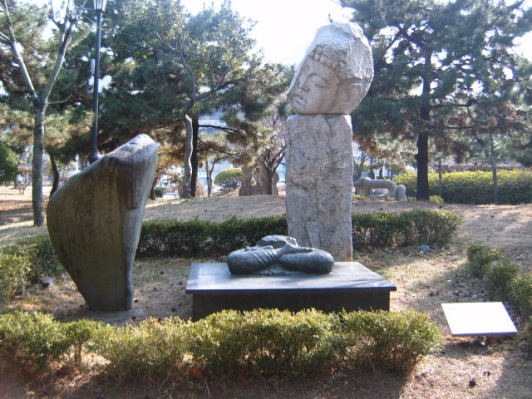 해탈, 그 이후의 고독 설치사진