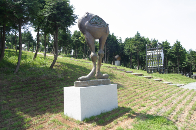 올챙이의 꿈 설치사진