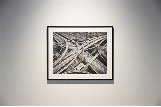 Highway #2, Los Angeles, California, USA, 2003, Chromogenic color print, 99x124