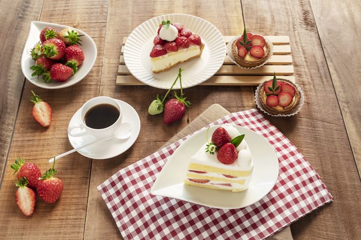 吃草莓、喝草莓、摘草莓…玩转草莓季，享受甜香草莓的味道