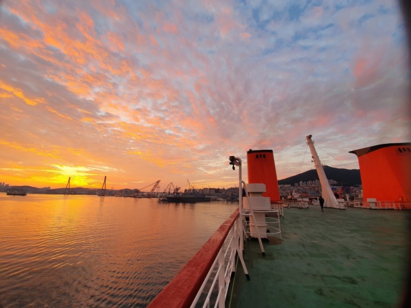 여객선 갑판 사진