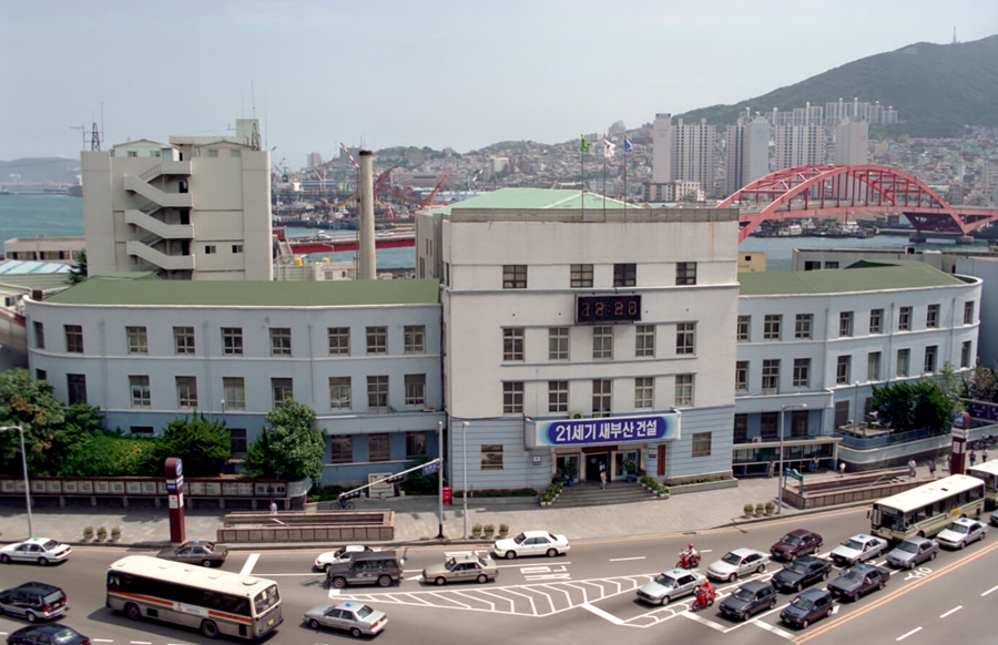 27-2-2cw8 중앙동부산시청