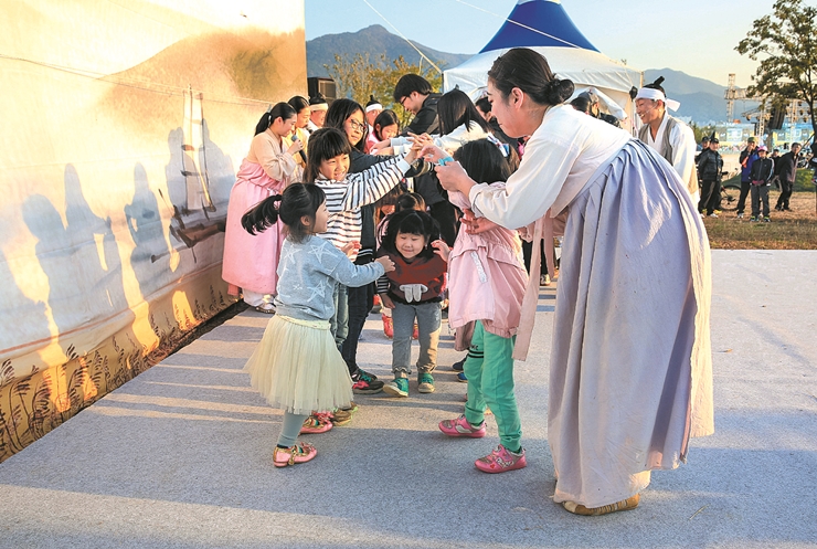 6-7-9 효 사진전-기차놀이