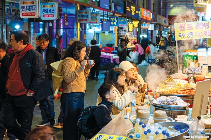 8-11cw30 부평야시장1_이민재