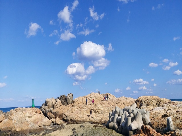 어사암(매바위)