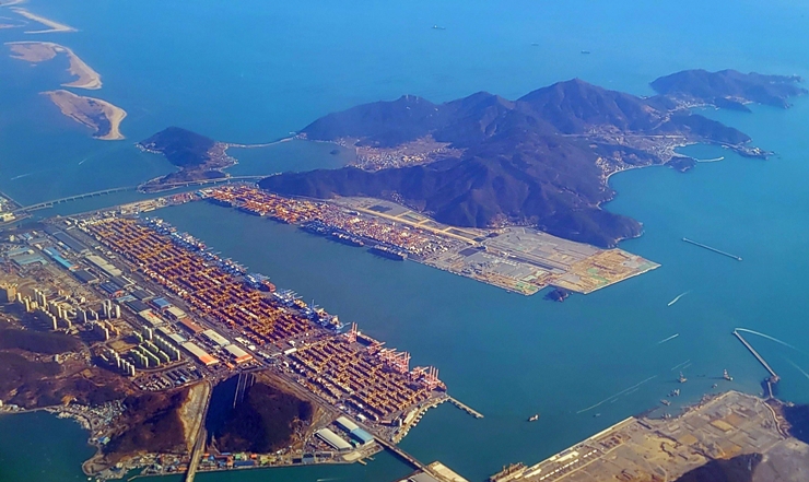 6∼7면-가덕도신공항01-부산일보