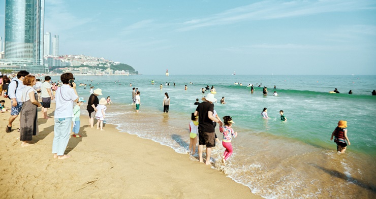 韩国放宽疫情防控措施，愉快的夏天开始了！