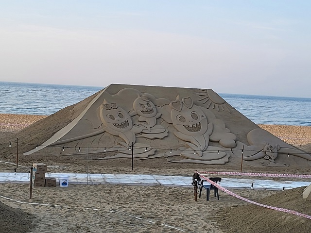 캐릭터(아기상어)