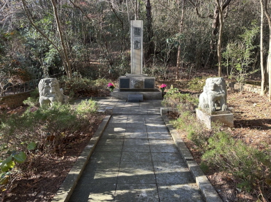 107_고)로제스호 선원 위령비