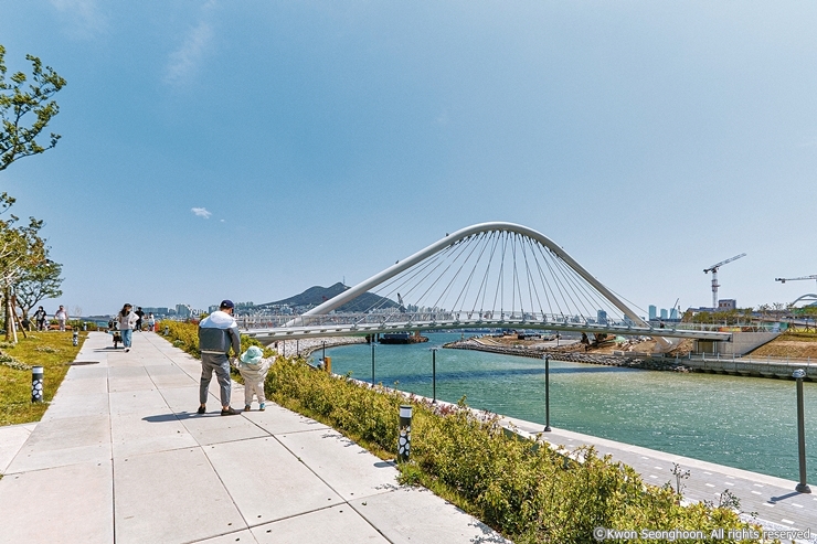 4-5-1_북항친수공원_권성훈_cw18