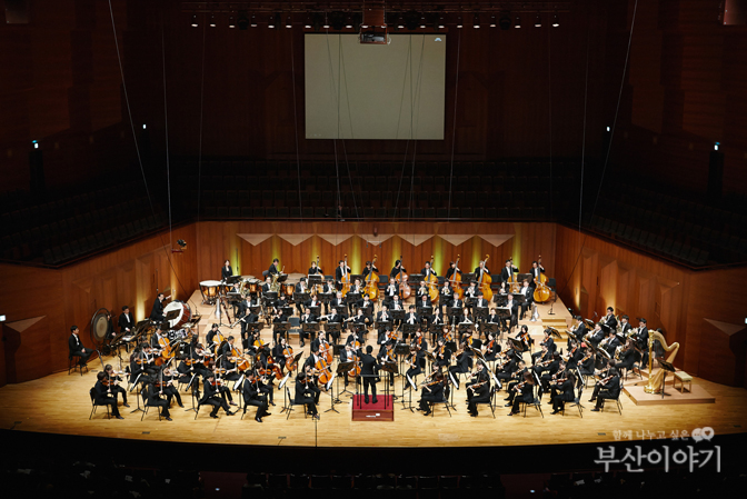 img_시립교향악단.jpg