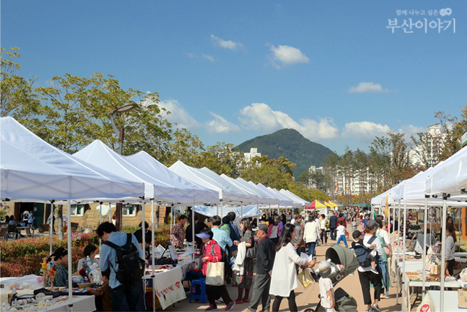 img_시민공원예술시장.jpg