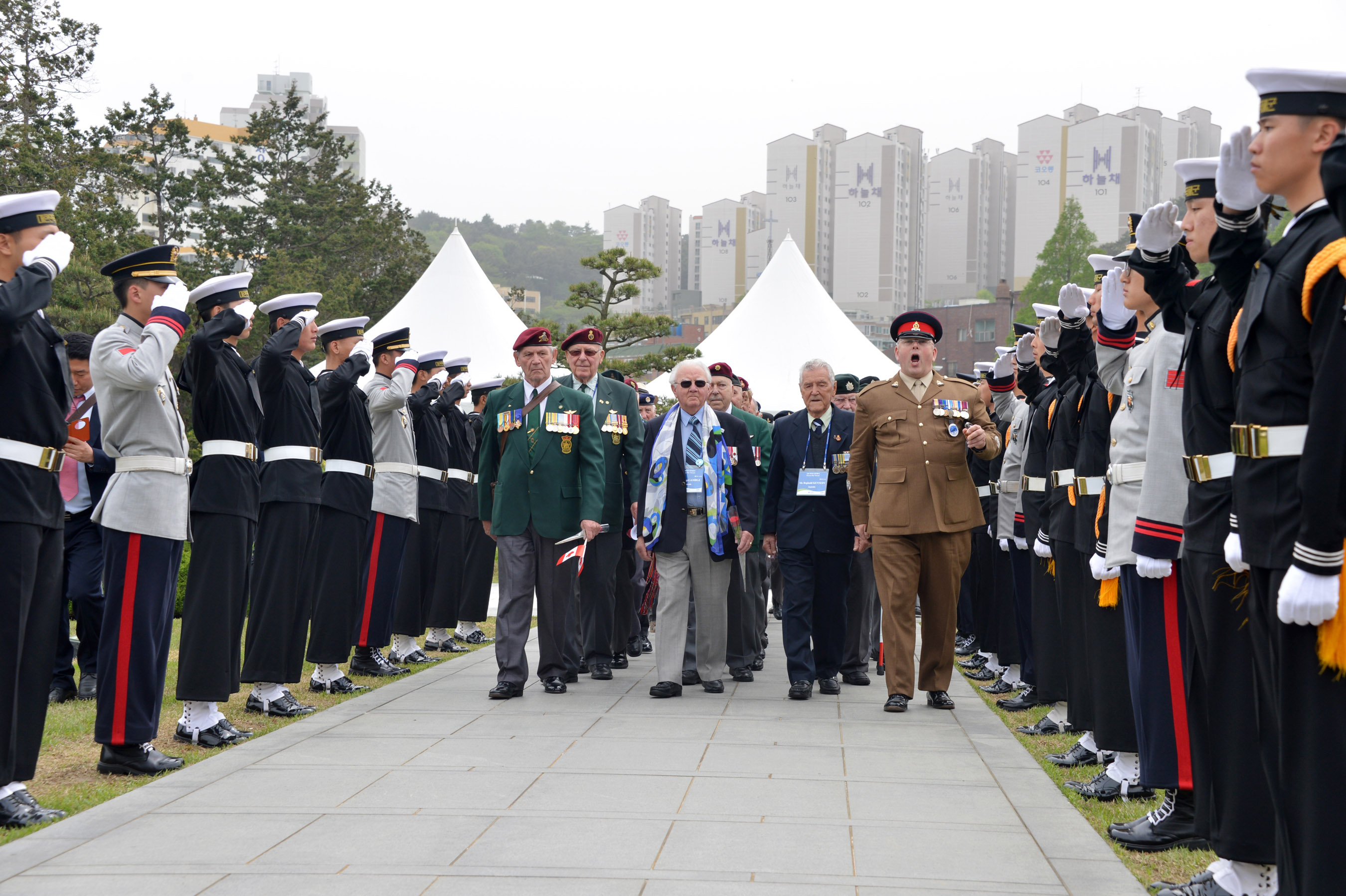 20160423 유엔기념공원 참배(UN기념공원) 06.jpg