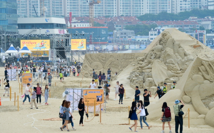 2016 Haeundae Sand Festival 썸네일