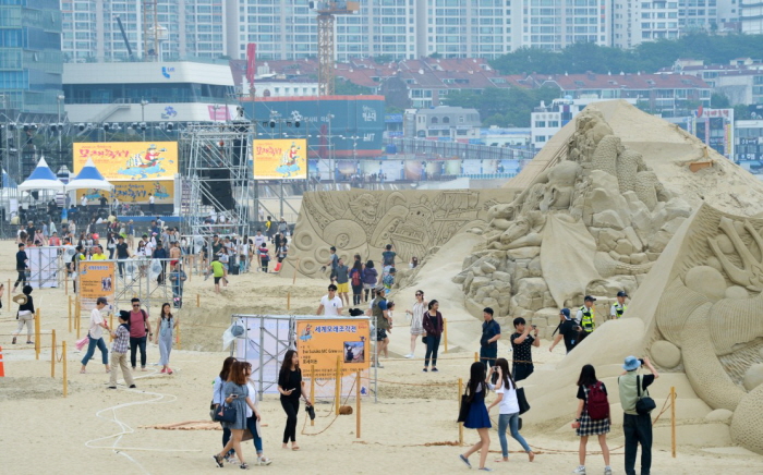 2016年海雲台砂祭り썸네일