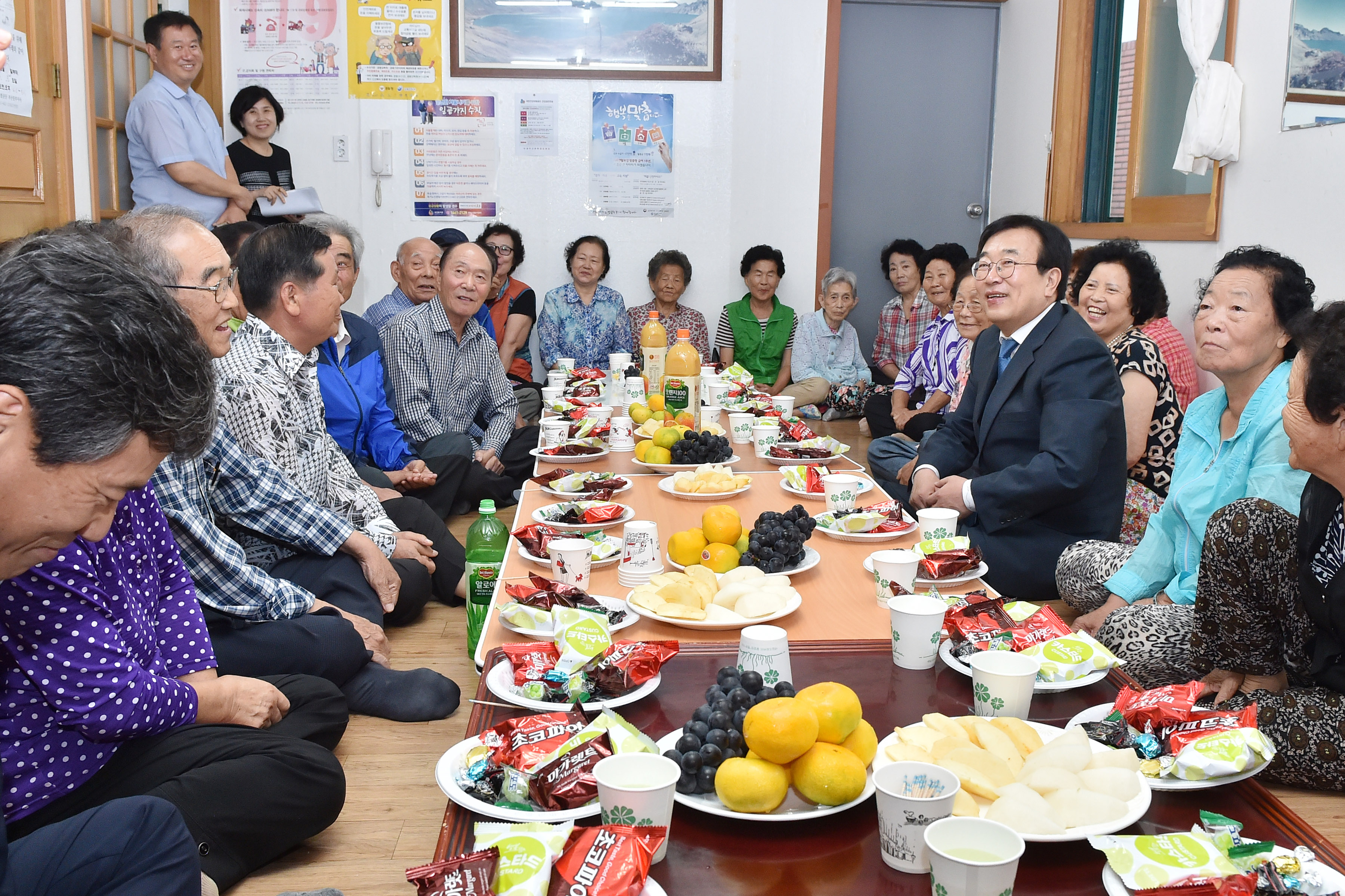 20160912 초일경로당 어르신 환담(동구 초량동) 04.jpg