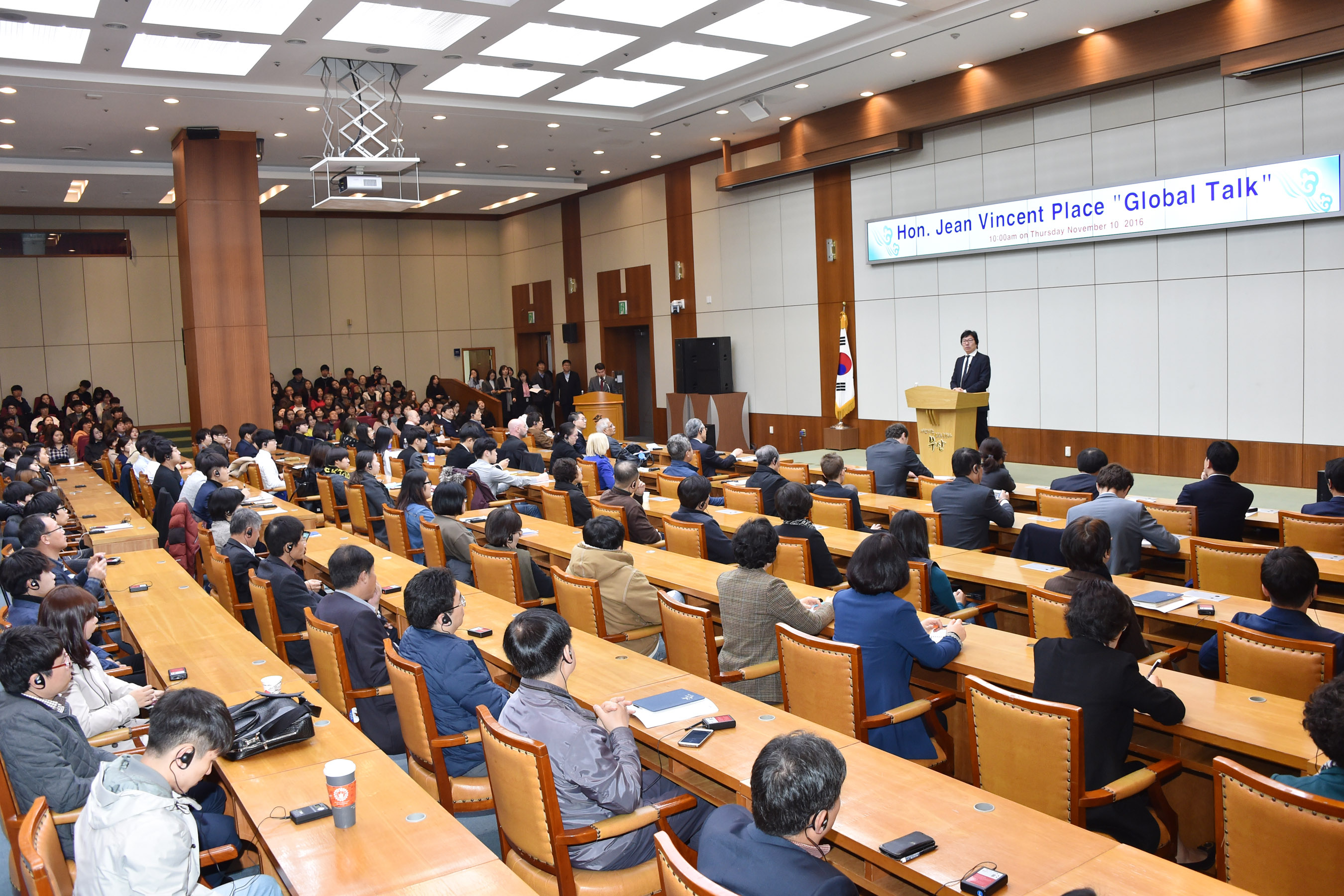 20161110 프랑스 장뱅상 폴리세장관 예방 및 글로벌토크(의전실 · 국제회의장) 24.jpg