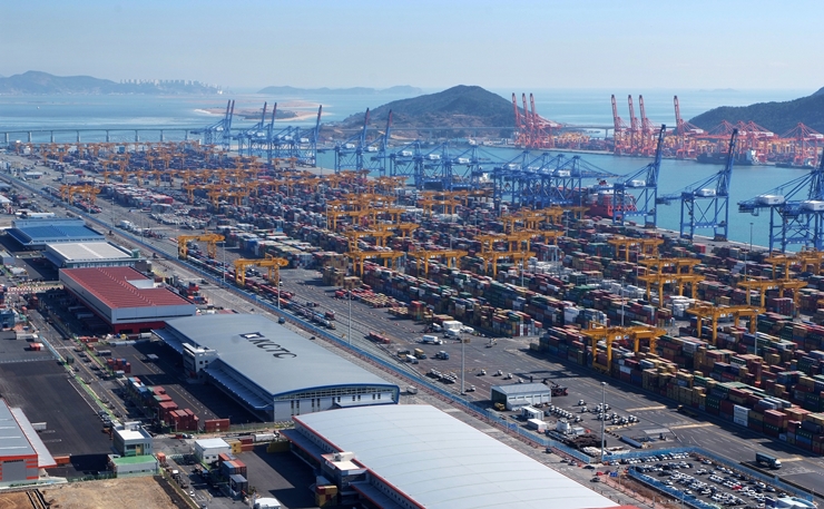 부산신항-문진우