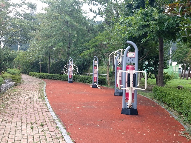 임랑도시숲 운동기구