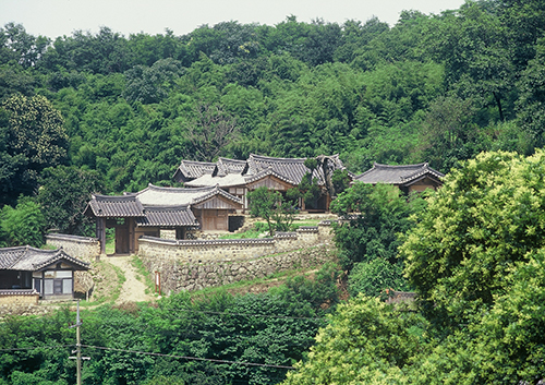한국의 역사마을 : 하회와 양동 [Historic Villages of Korea : Hahoe and Yangdong] 이미지4