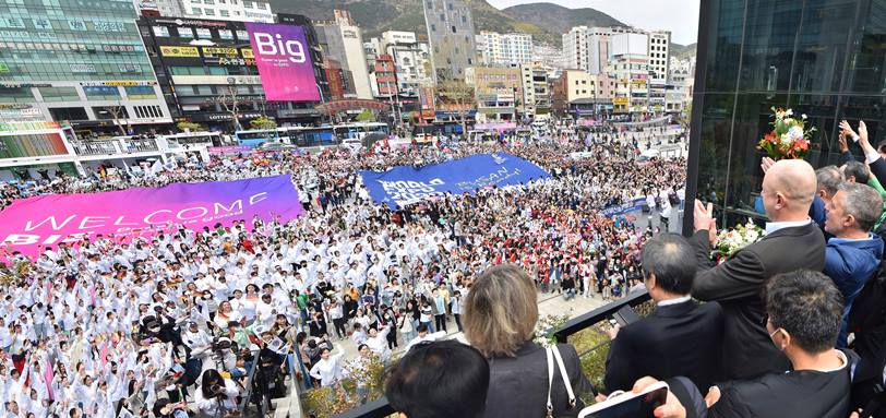4차 PT, 엑스포 유치 최대 승부처…부산시민 응원이 최고 경쟁력 기사 이미지