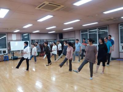 2017 The 행복한 가정 1차 로맨틱댄스연습(8.30 1층 종합예술실)