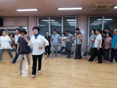 2017 The 행복한 가정 1차 로맨틱댄스연습(8.30 1층 종합예술실)