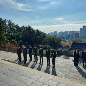 부산광역시 의사회 회장 김태진  2022년 충렬사 참배