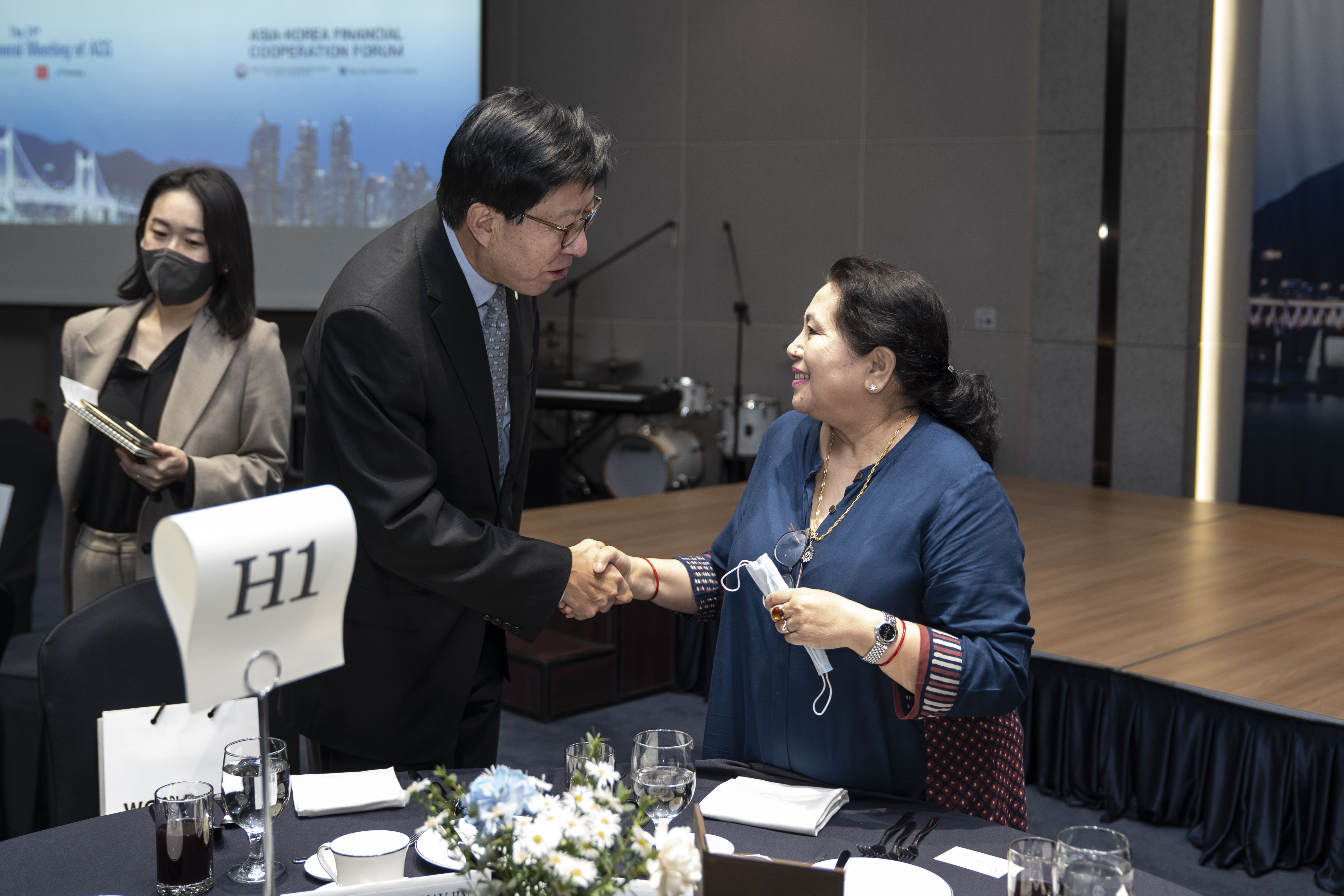 20221108 On Asia, Thriving Asia 금융기관장 대상 엑스포 유치 홍보 리셉션 (APEC 누리마루) 사진2