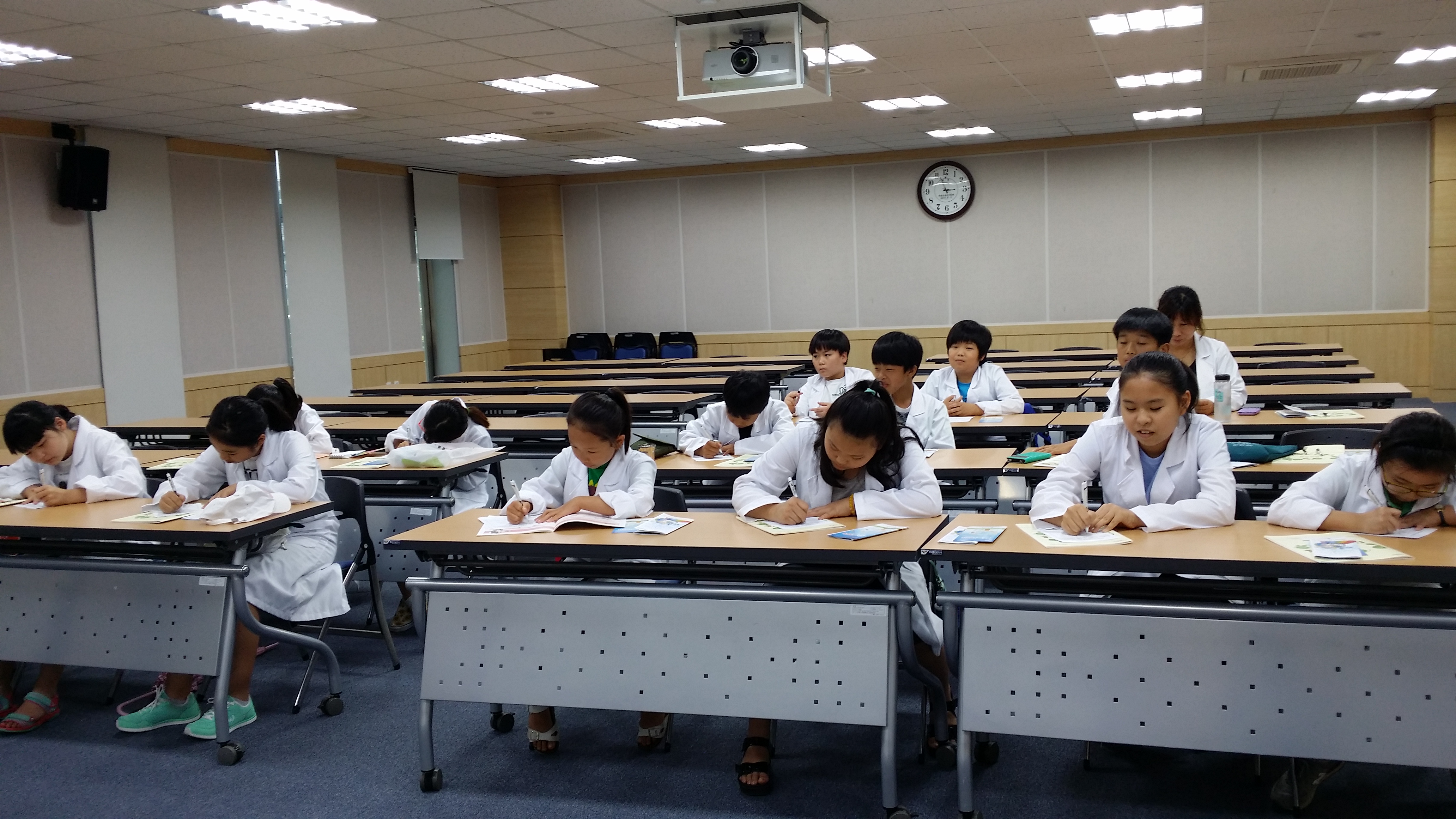 응봉초등학교(대기교실, 15년 8월 20일)