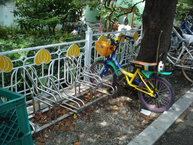 어린이 대공원 자전거 보관대썸네일