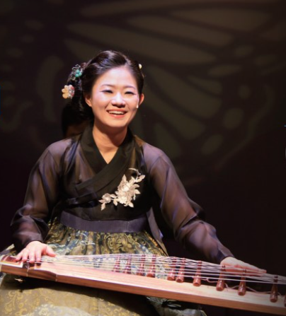 Wednesday Performance of Korean Traditional Music & Dance  thumbnail