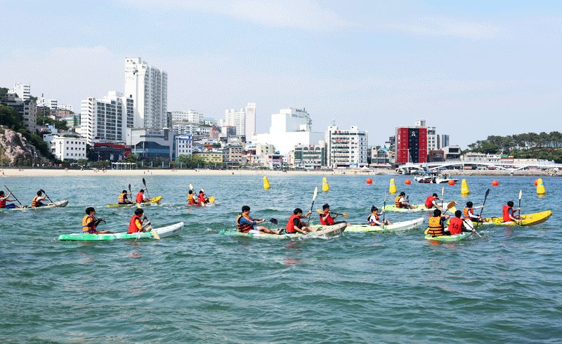 송도마린아카데미가 6월 14일부터 10월 31일까지 송도해양레포츠센터와 송도해수욕장 일원에서 열린다.