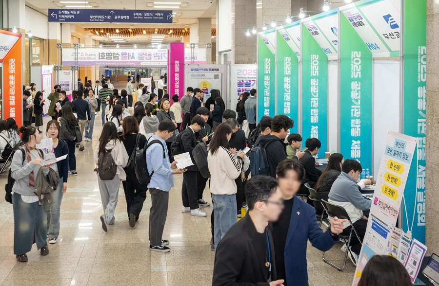 6월 부산 상용근로자 1,003,000명…“역대 최대” 기사 사진