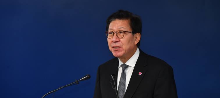 “글로벌허브도시를 향한 부산의 도전은 계속될 것입니다”