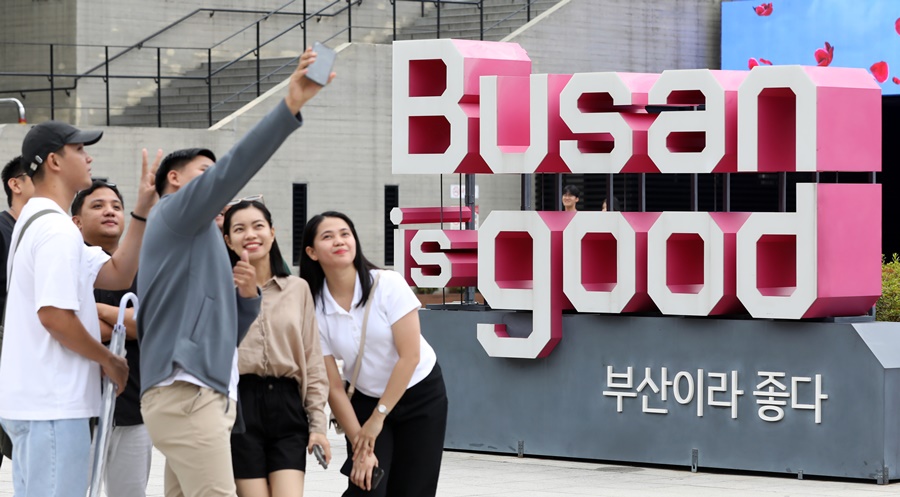 투자 유치 22배…외국인 관광객 300만 ‘훌쩍’