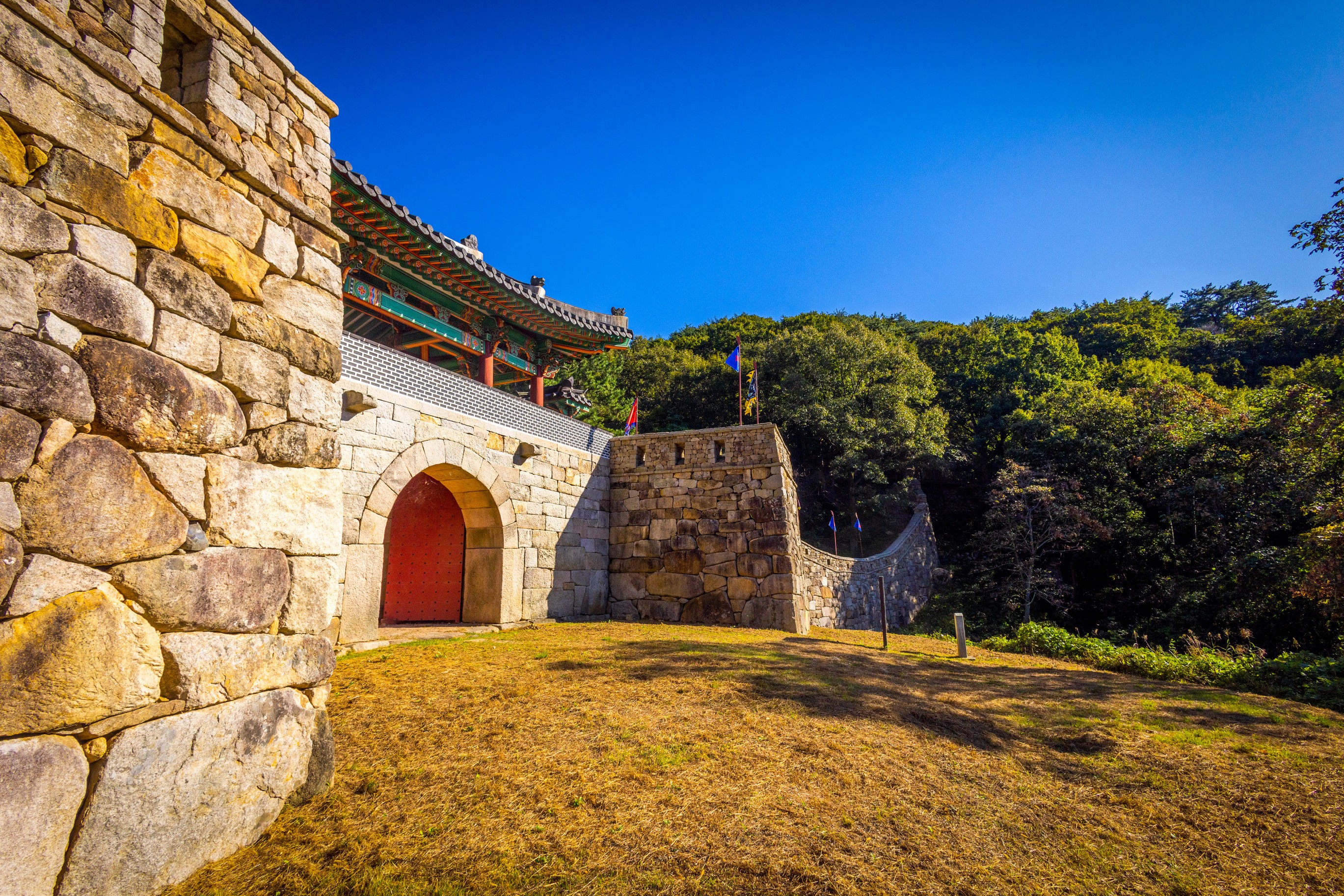 금정산성 서문 전경