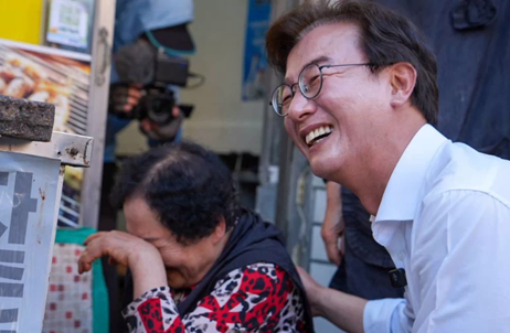부산시장 전재수 이미지