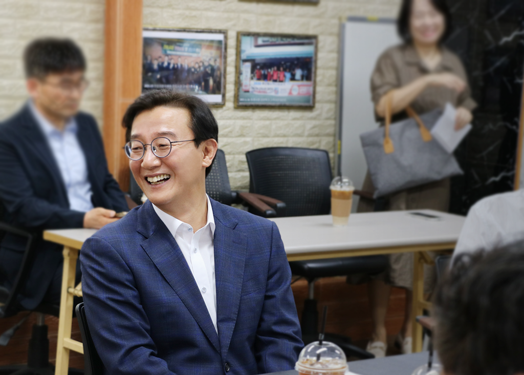 부산시장 전재수 이미지