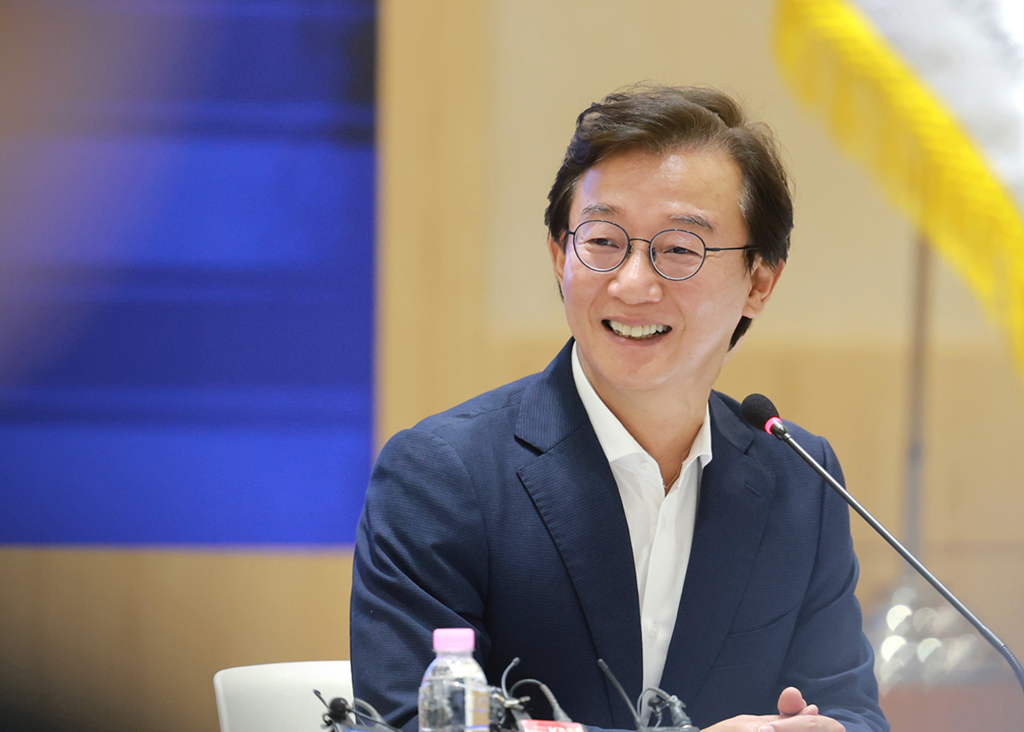 부산시장 전재수 이미지