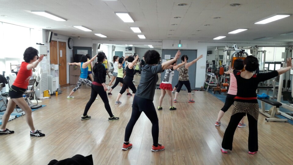 줌바로빅 이미지