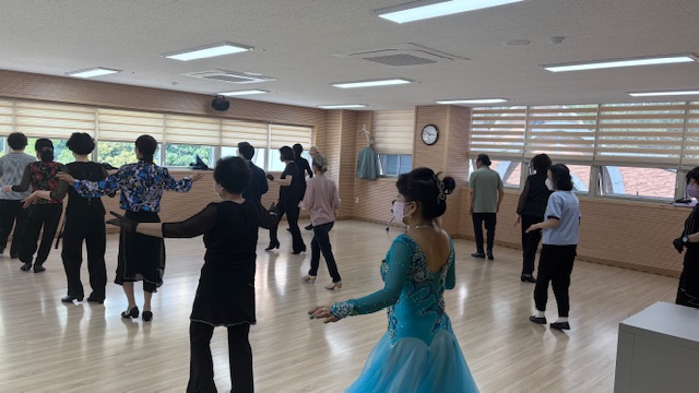 스포츠댄스(중급) 이미지