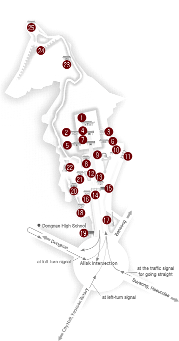 施設の現状,
    1, 本殿
    2, 義烈閣
    3, 浄化記念碑
    4, 萊山門
    5, 記念館
    6, 소줄당
    7, 昭崒堂(ソジュルダン)
    8, 管理事務所
    9, 宋象賢公名言碑
    10, 伝統結婚式場
    11, 後門
    12, 池(ウィジュンジ)
    13, 案内所
    14, 正門
    15, 忠烈祠案内図
    16, 状況室
    17, 忠烈塔
    18, ソウィダン
    19, 釜山観光案内図
    20, 御手洗
    21, 休憩所
    22, 功臣功績碑
    23, 軍官庁
    24, 東萊邑城地
    25, 東将台