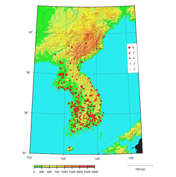 조선지진연구소 조선지진목록(1984)에서 서기 2년부터 1898년까지 총 1843 개 지진에 대한 진앙분포도